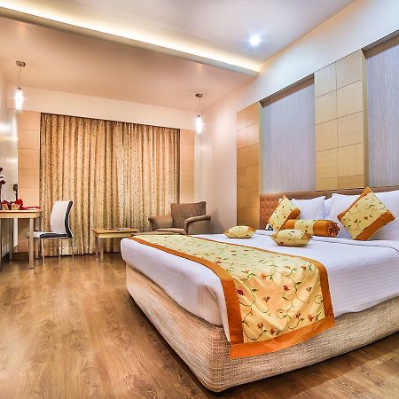 Ramoji Film City- Sitara Luxury Hotel Pedda Ambarpet ภายนอก รูปภาพ