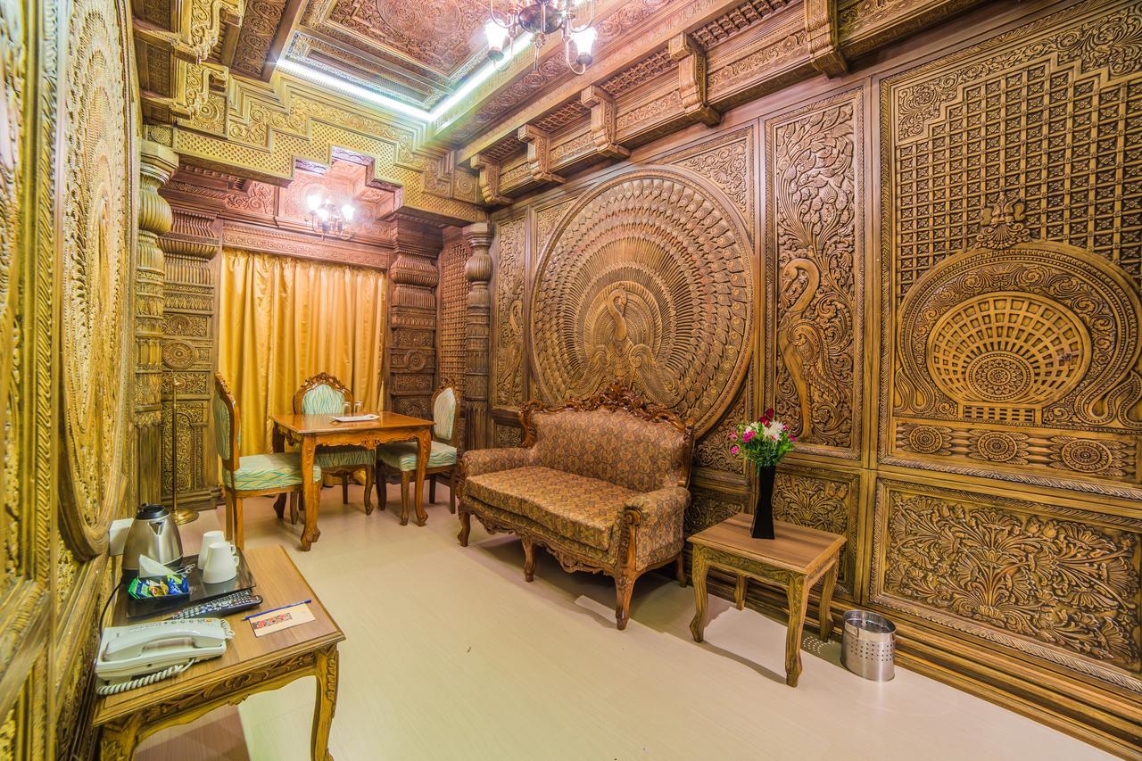 Ramoji Film City- Sitara Luxury Hotel Pedda Ambarpet ภายนอก รูปภาพ