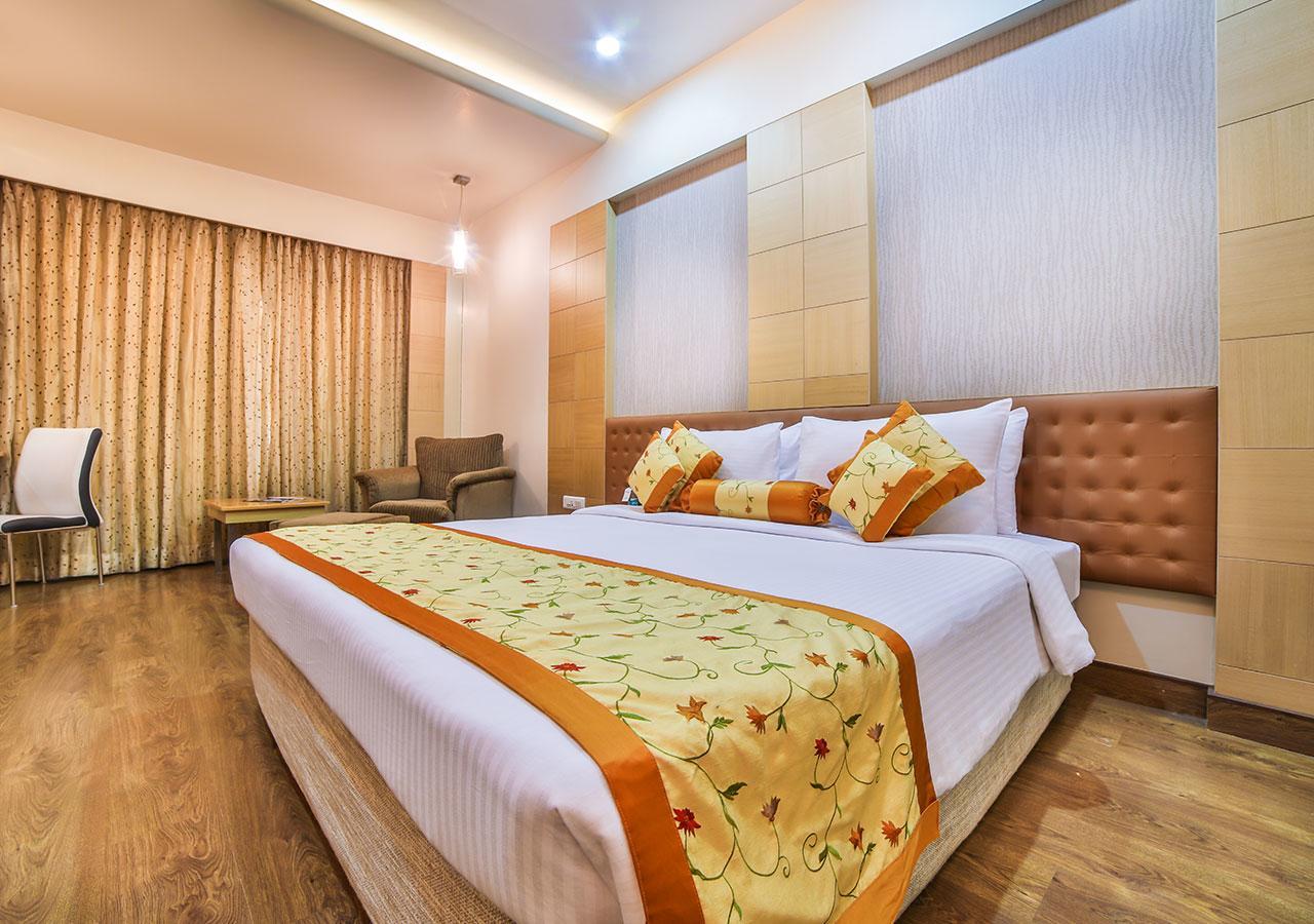 Ramoji Film City- Sitara Luxury Hotel Pedda Ambarpet ภายนอก รูปภาพ
