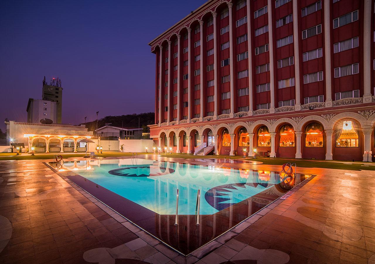 Ramoji Film City- Sitara Luxury Hotel Pedda Ambarpet ภายนอก รูปภาพ