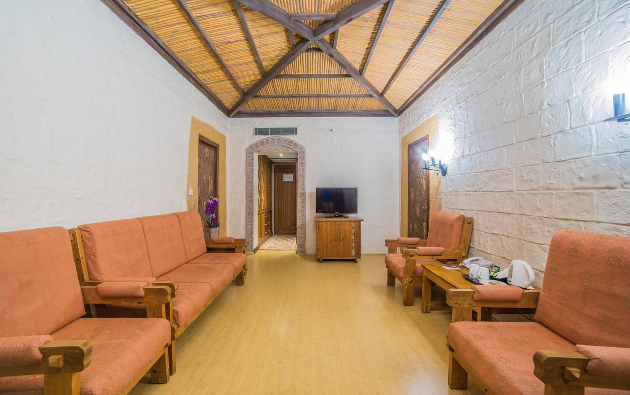 Ramoji Film City- Sitara Luxury Hotel Pedda Ambarpet ภายนอก รูปภาพ