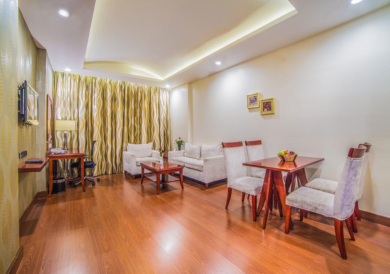 Ramoji Film City- Sitara Luxury Hotel Pedda Ambarpet ภายนอก รูปภาพ